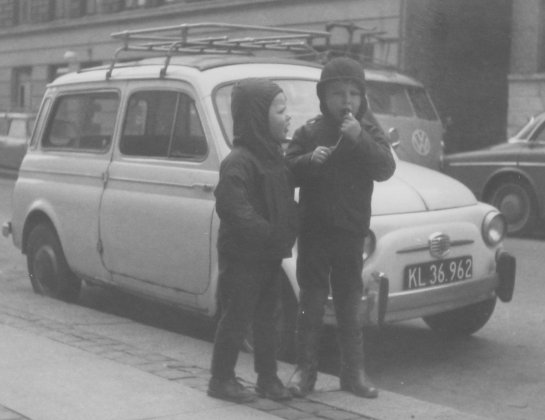 vores f&oslash;rste bil